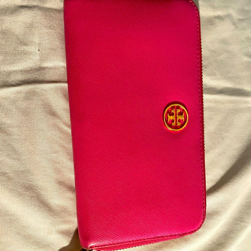 Tory Burch - pre owned